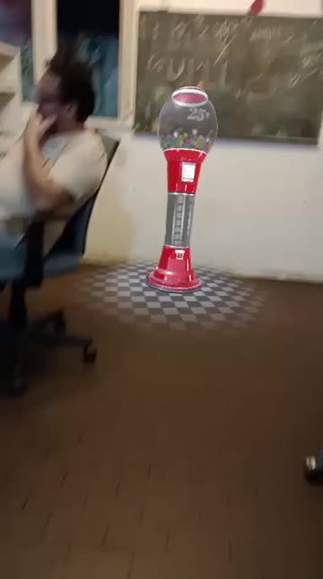 Preview for a Spotlight video that uses the Gumball Machine Lens