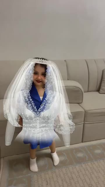 Preview for a Spotlight video that uses the Bridal Look Lens