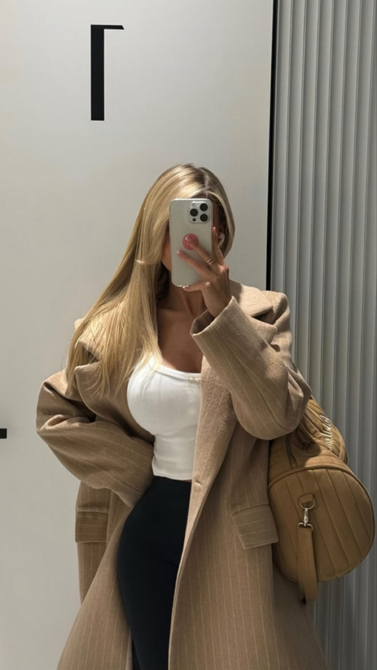 bellaaxvv