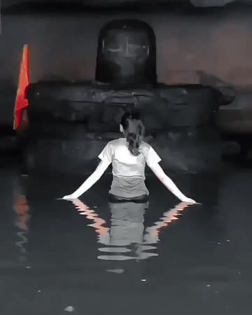 Preview for a Spotlight video that uses the BLACK Lens