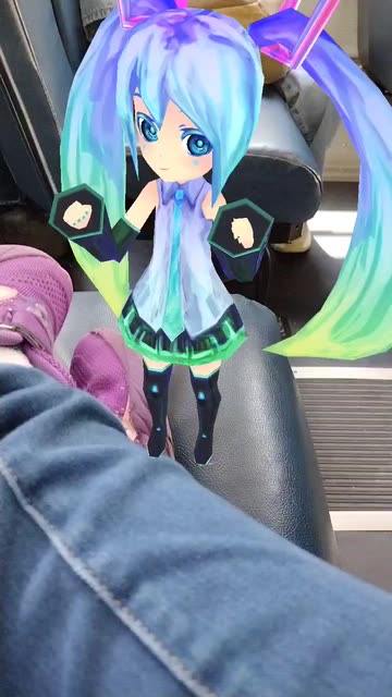 Preview for a Spotlight video that uses the Miku PPAP Lens