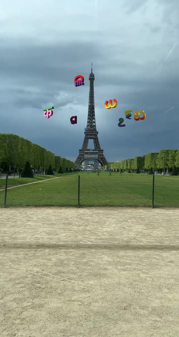 Preview for a Spotlight video that uses the aroundeiffeltower Lens
