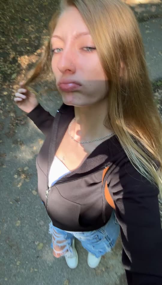 linda.oakley