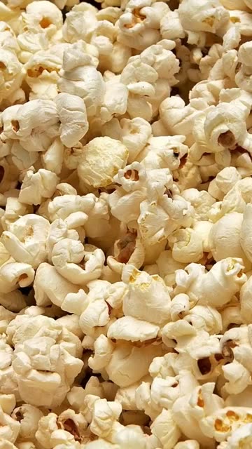 Preview for a Spotlight video that uses the Popcorn Lens