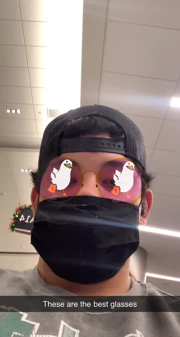Preview for a Spotlight video that uses the Duck Glasses Lens