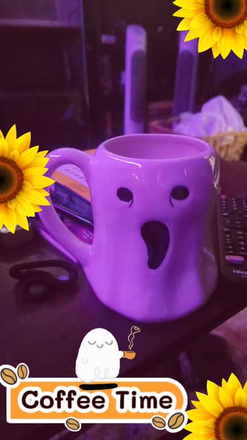 Preview for a Spotlight video that uses the Sunflowers Lens