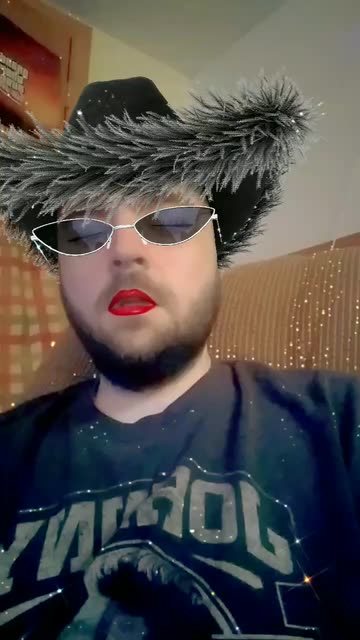 Preview for a Spotlight video that uses the Cowboy Party Hat Lens