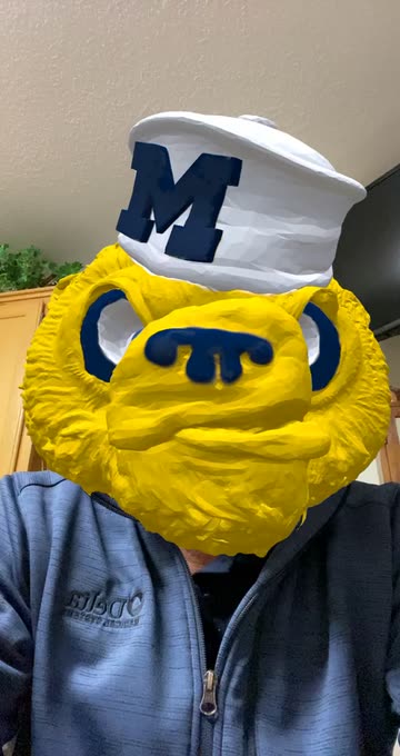 Preview for a Spotlight video that uses the Wolverine Head Lens