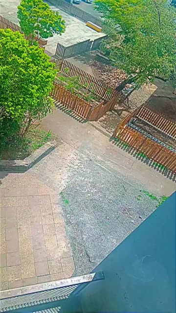 Preview for a Spotlight video that uses the Good Vibes Lens