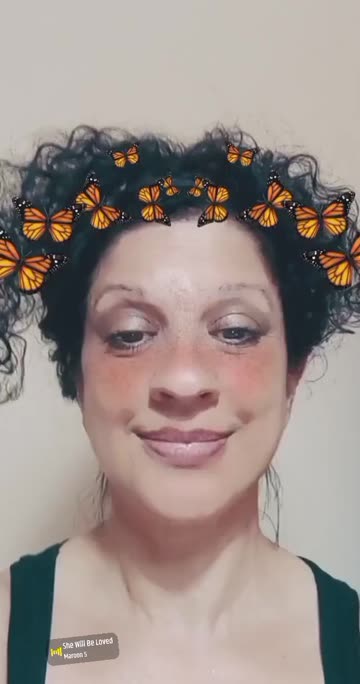 Preview for a Spotlight video that uses the butterfly crown Lens