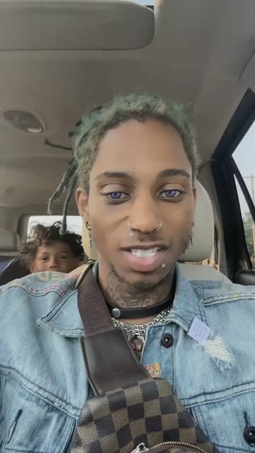 Preview for a Spotlight video that uses the Galaxy Eye Lens