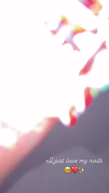 Preview for a Spotlight video that uses the Pretty Face Effect Lens