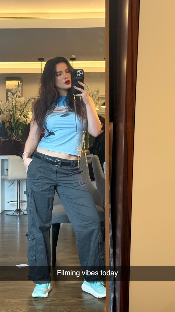 محتوى سناب شات لـ Bella Thorne