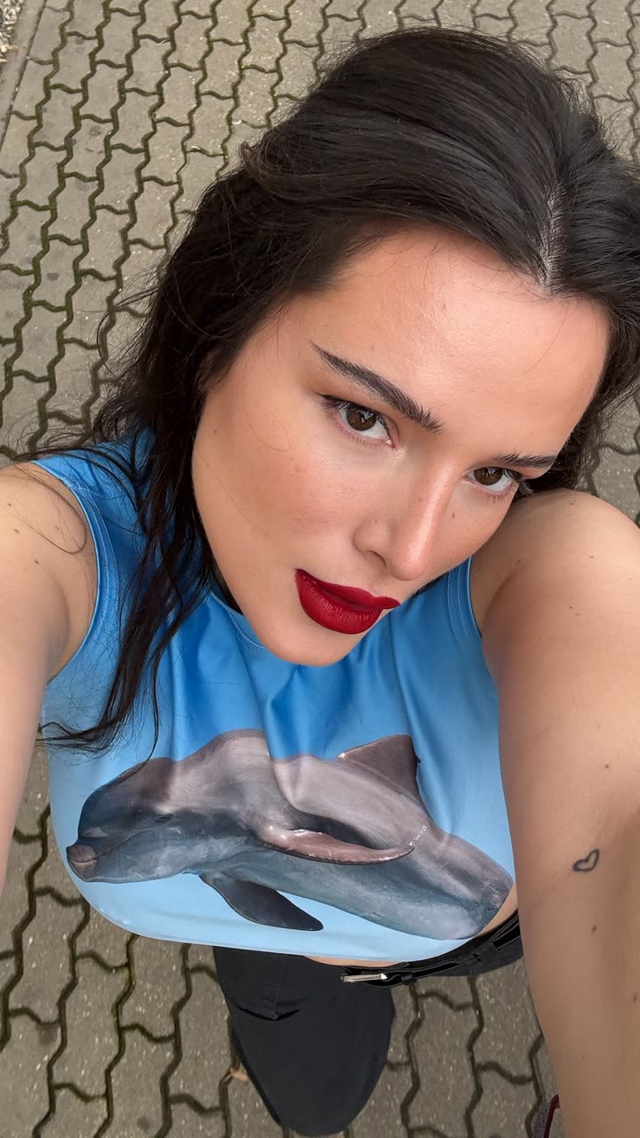 محتوى سناب شات لـ Bella Thorne