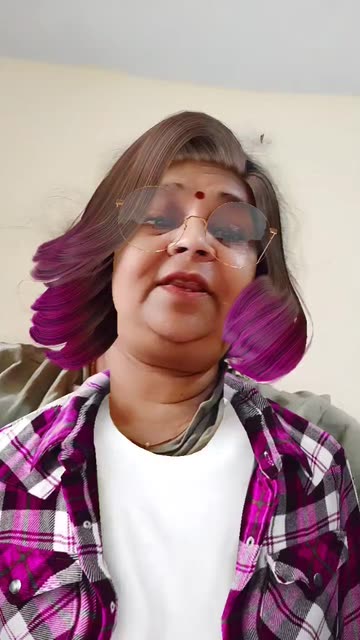 Preview for a Spotlight video that uses the Stylish Character Lens