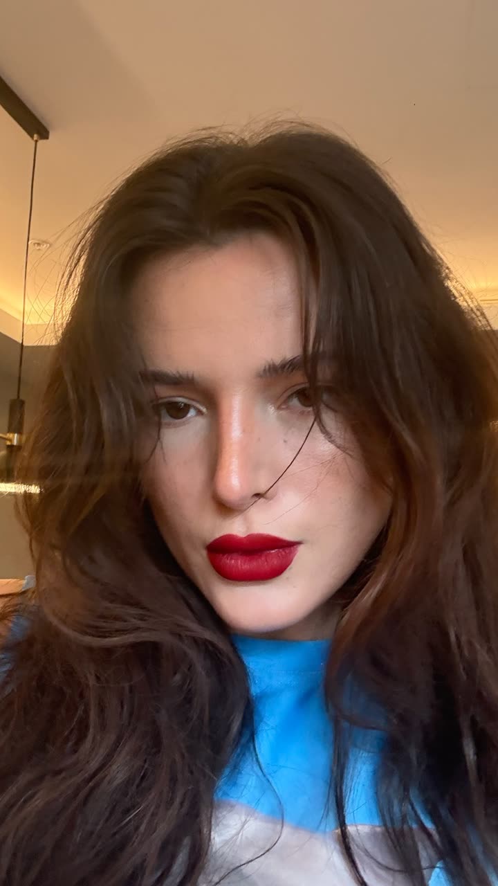 محتوى سناب شات لـ Bella Thorne