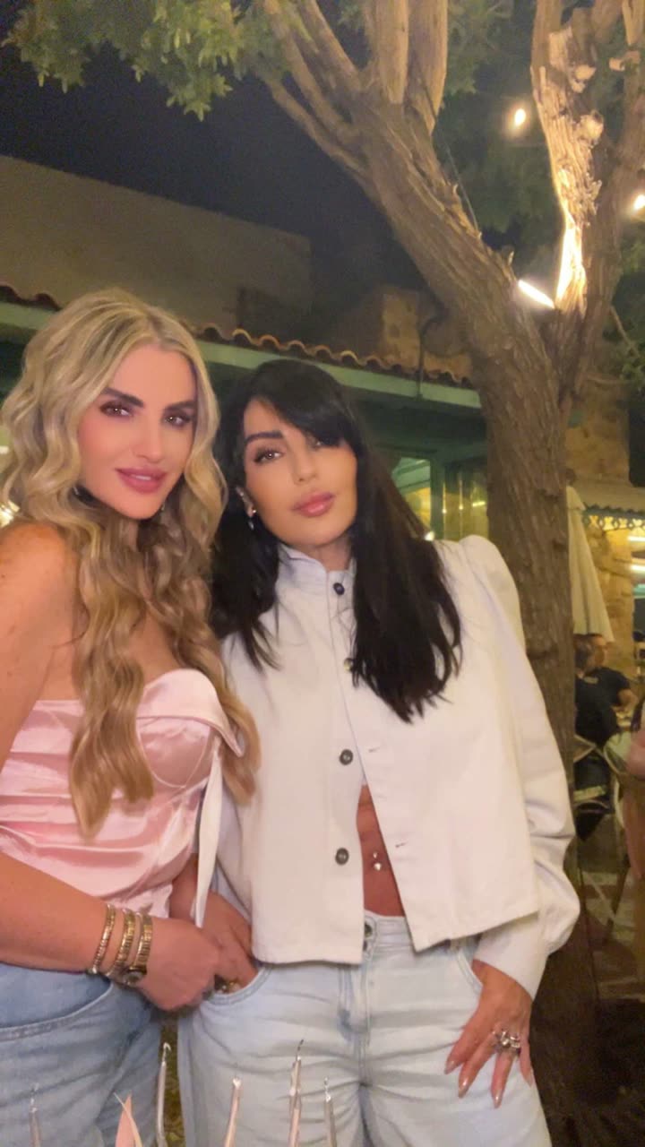 محتوى سناب شات لـ raghida Chalhoub