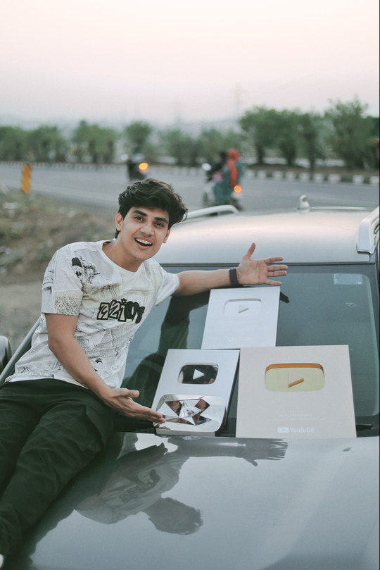 mr_yashuuu09