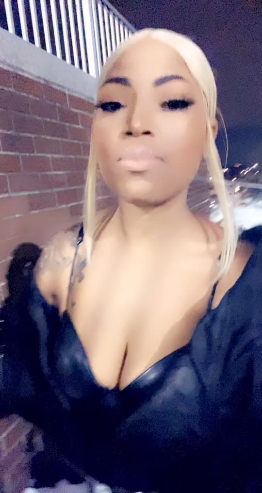 sexymiaaaa