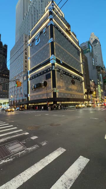 Iconic Buildings Around The World on Snapchat: Trending Videos & More