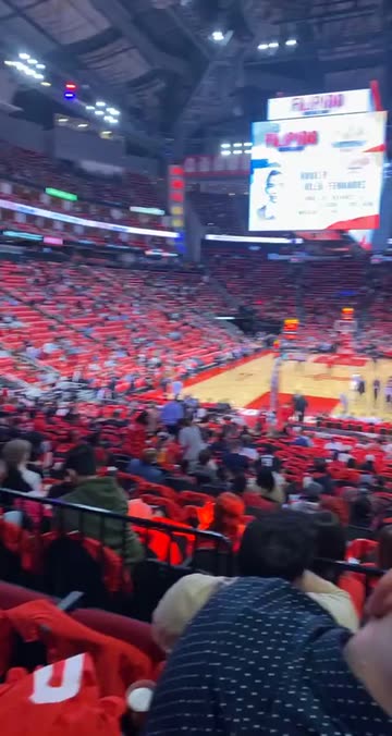 Preview for a Spotlight video that uses the houston rockets Lens