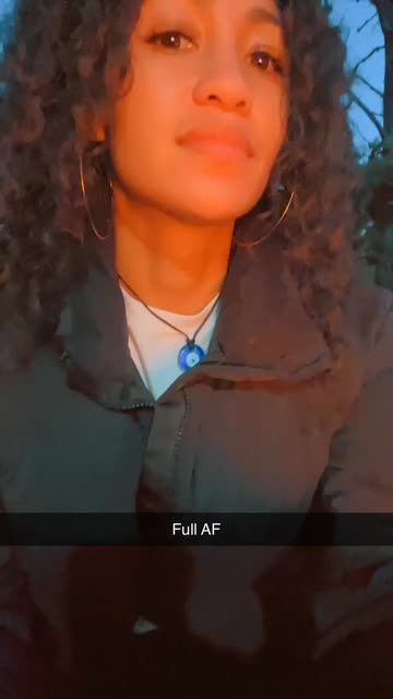Preview for a Spotlight video that uses the Meadow Sunset Lens