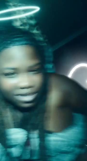 Preview for a Spotlight video that uses the Girl of My Dreams Lens