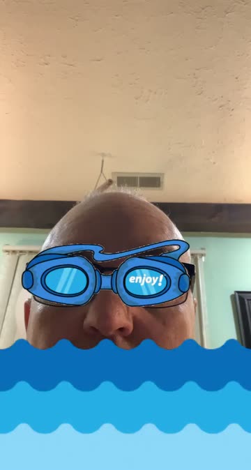 Preview for a Spotlight video that uses the Swimming Time Lens