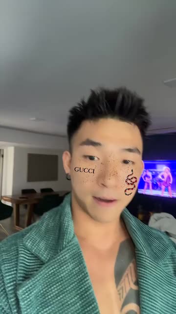 Preview for a Spotlight video that uses the Gucci Lens
