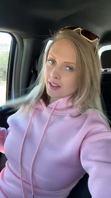 kendranextdoorx