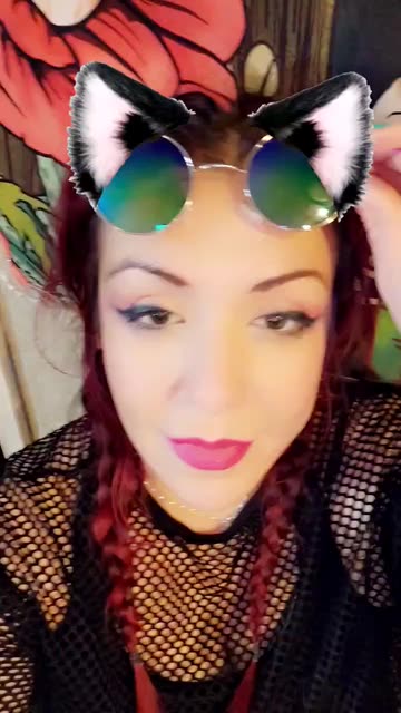 Preview for a Spotlight video that uses the cat ears Lens