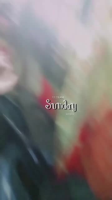 Preview for a Spotlight video that uses the blury day Lens