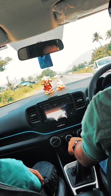 Preview for a Spotlight video that uses the Blue sky Lens