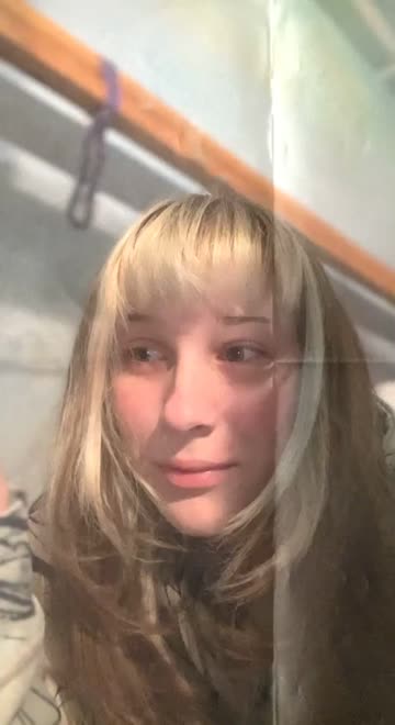 Preview for a Spotlight video that uses the Paperlike Lens