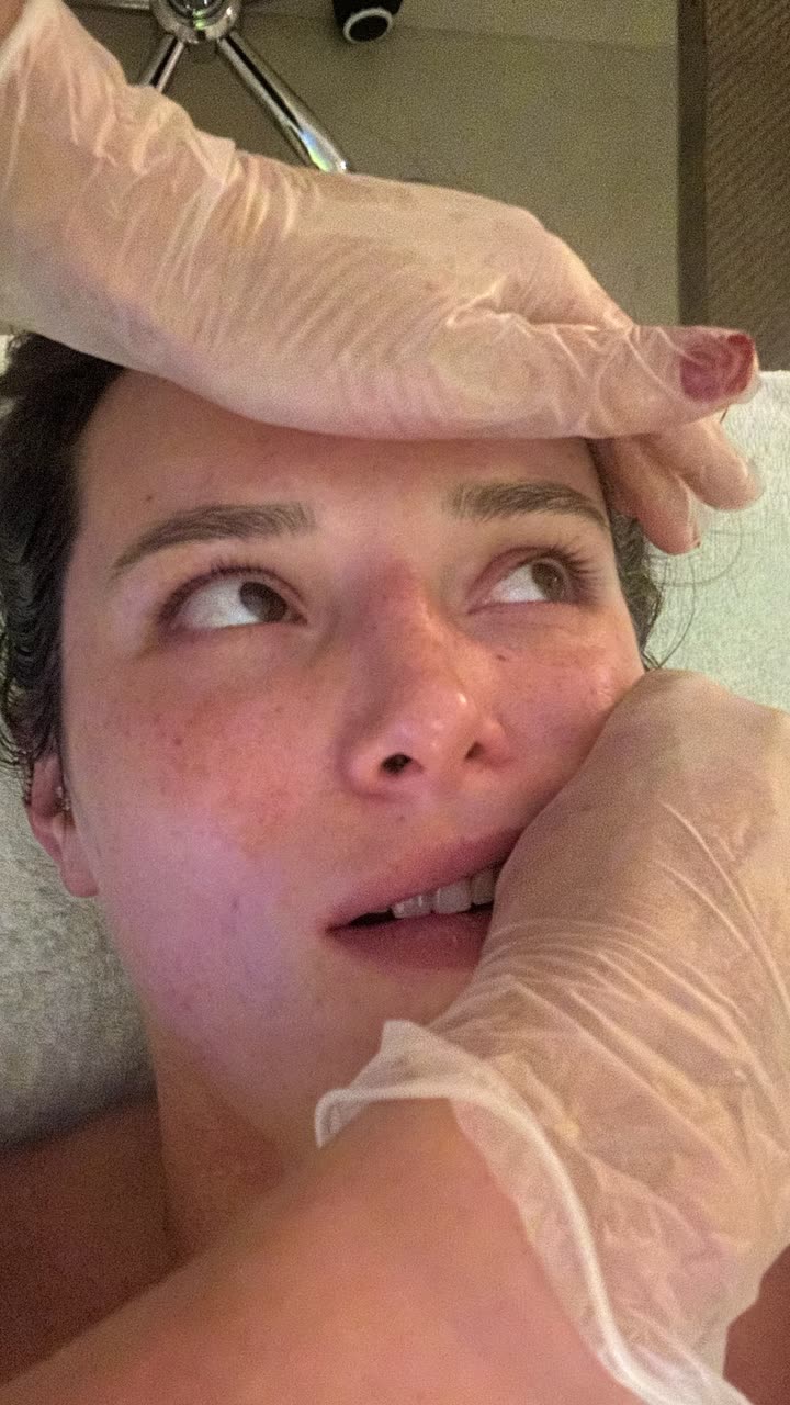 محتوى سناب شات لـ Bella Thorne