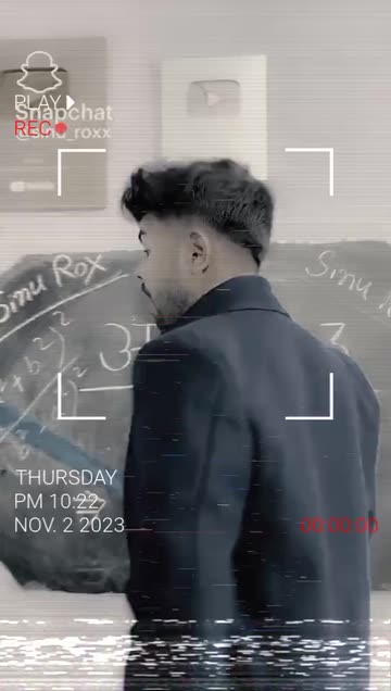 Preview for a Spotlight video that uses the Glitch Frame Lens
