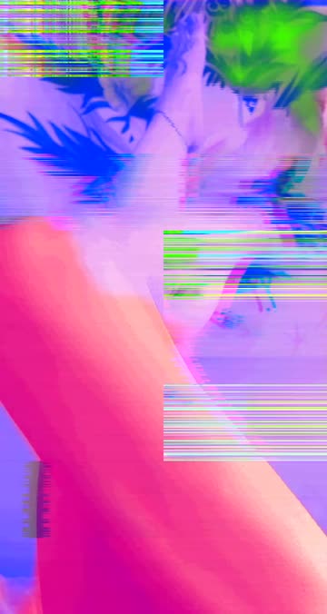Preview for a Spotlight video that uses the Highlighter Glitch Lens