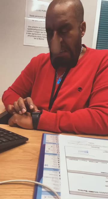 Preview for a Spotlight video that uses the Unhappy Face Lens
