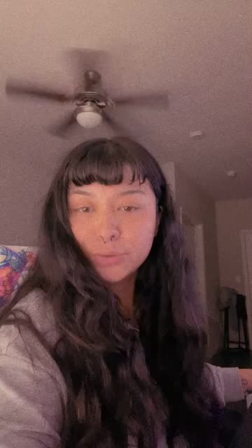 Preview for a Spotlight video that uses the Grain filter Lens