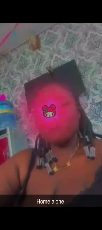 Preview for a Spotlight video that uses the melody shine Lens
