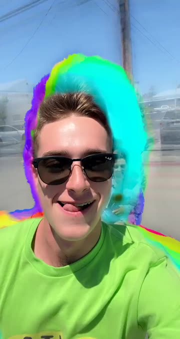 Preview for a Spotlight video that uses the Rainbow Delay Lens