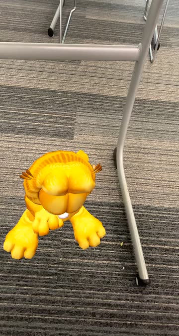 Preview for a Spotlight video that uses the garfield Lens