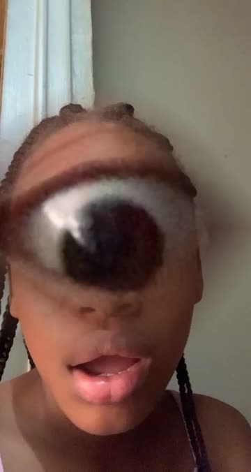 Preview for a Spotlight video that uses the One-eyed Lens