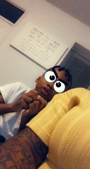 Preview for a Spotlight video that uses the Pop-Up Eyes Lens
