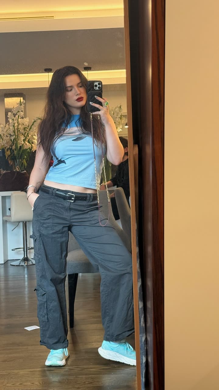 محتوى سناب شات لـ Bella Thorne