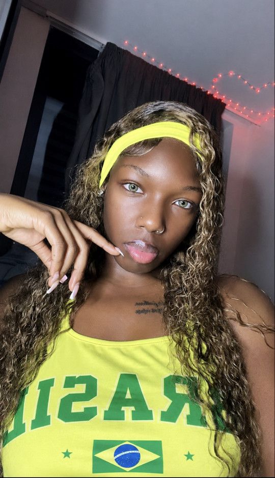 𝒞𝒽𝓎𝓃𝒶 😙 Spotlight #fapchati6