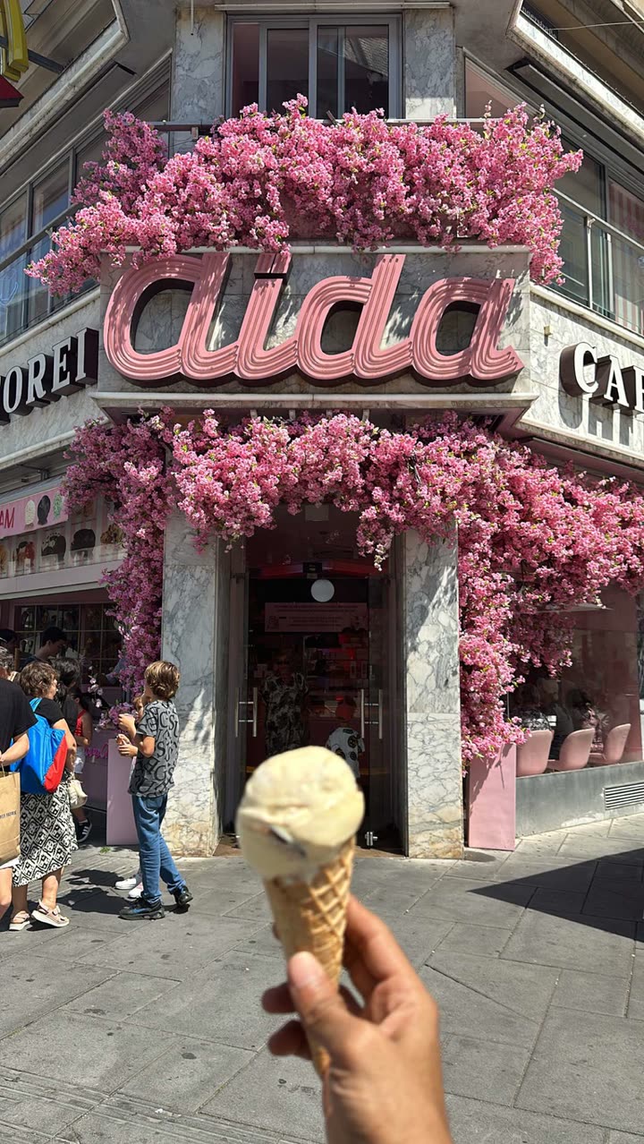 محتوى سناب شات لـ ‏ቻ𝔸𝓱𝒜ᗪ ᗷ𝒾𝓷 𝔸𝓷𝔀𝓐𝓇
