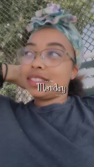 Preview for a Spotlight video that uses the blury day Lens