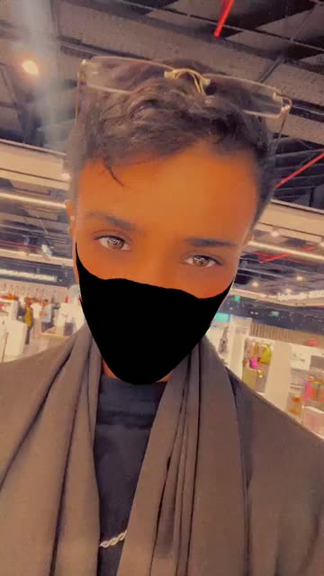 Preview for a Spotlight video that uses the Black Mask Lens