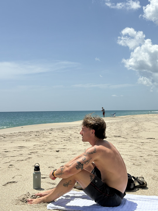 jamesiwhitee